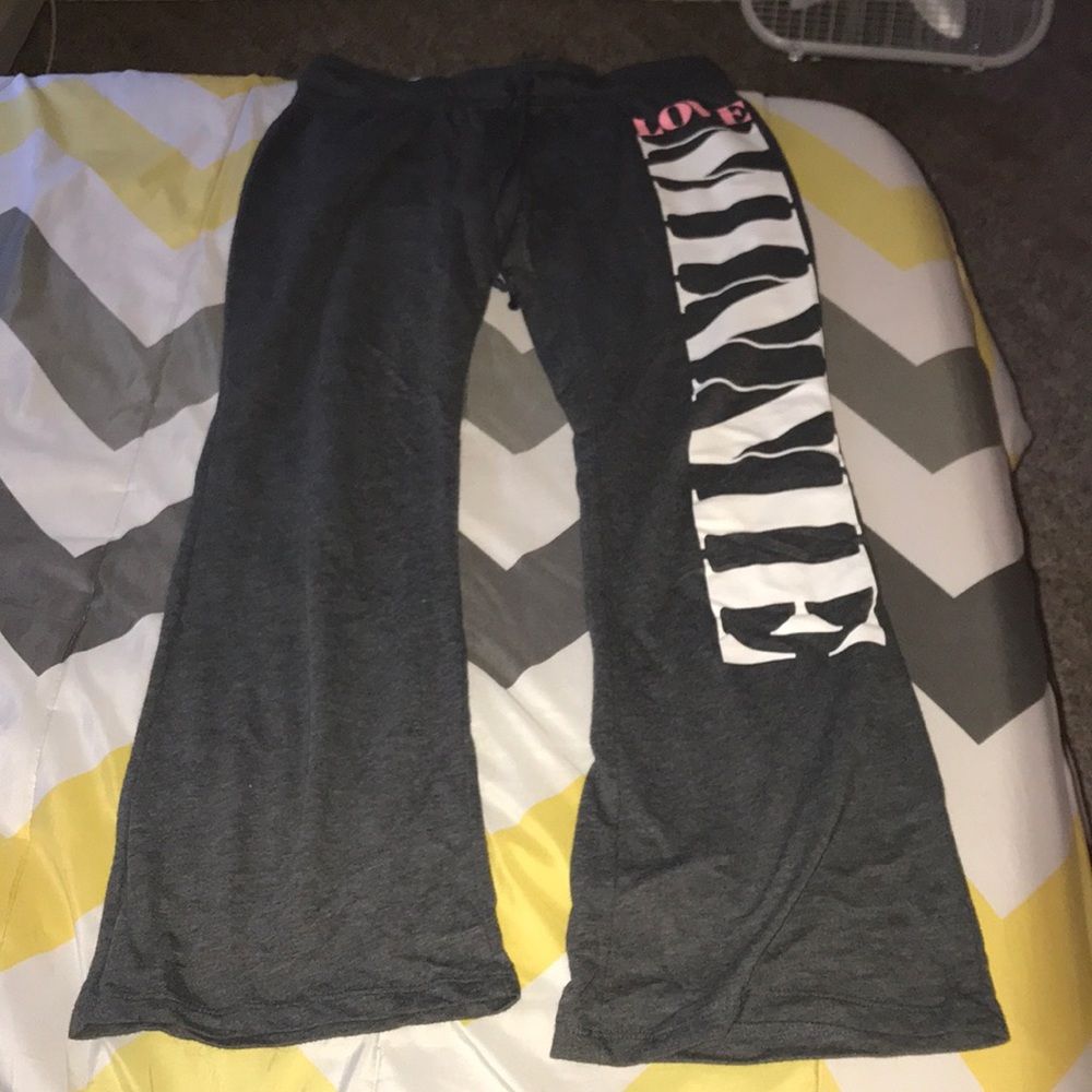 LOUNGE PANTS